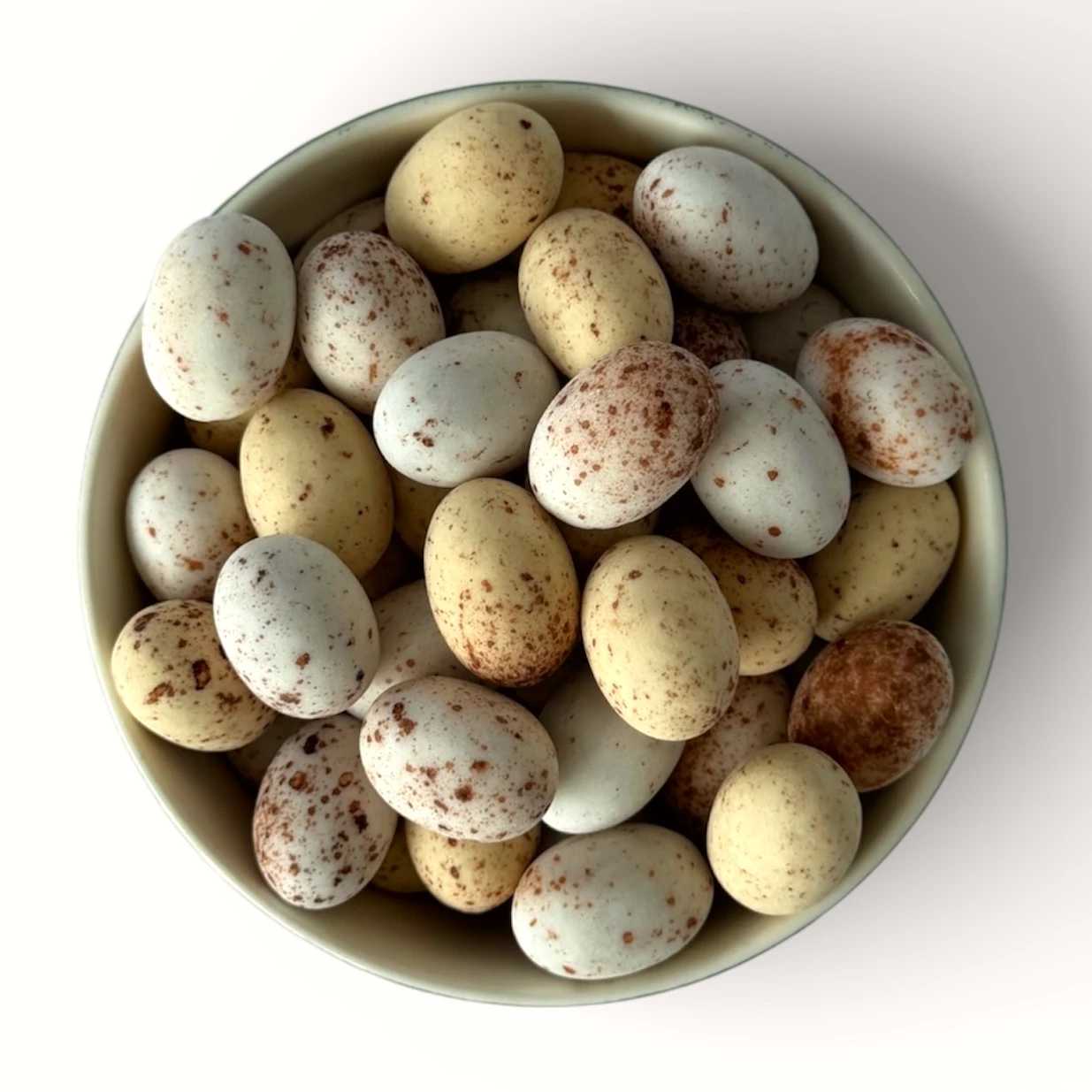 Vajíčka s lískooříškovým a kávovým krémem v hořké čokoládě