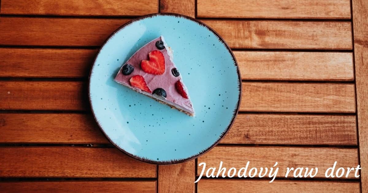 Nepečený jahodový dort | Ochutnej Ořech