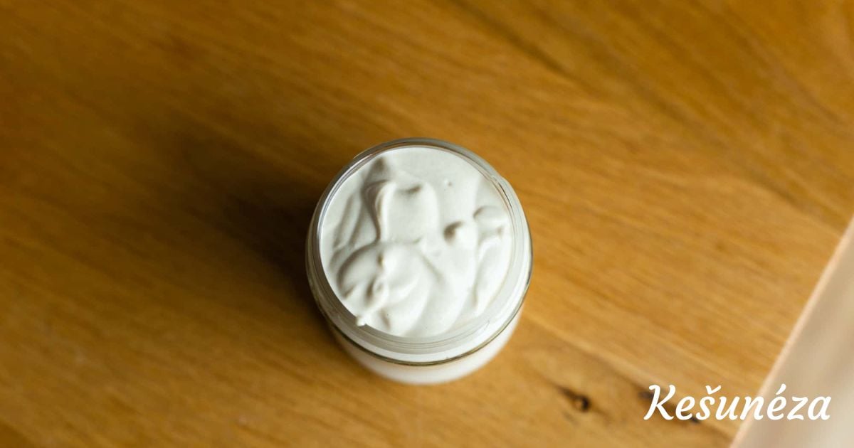 Kešunéza: veganská majonéza z kešu | Ochutnej Ořech