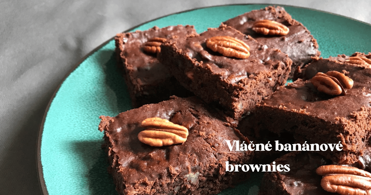 Recept: Zdravé vláčné banánové brownies s mangem