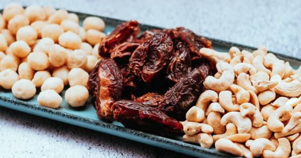 Datle medjool jsou nepostradatelným pomocníkem v kuchyni. Jsou to nejlepší datle na výrobu domácích RAW kuliček a müsli tyčinek.