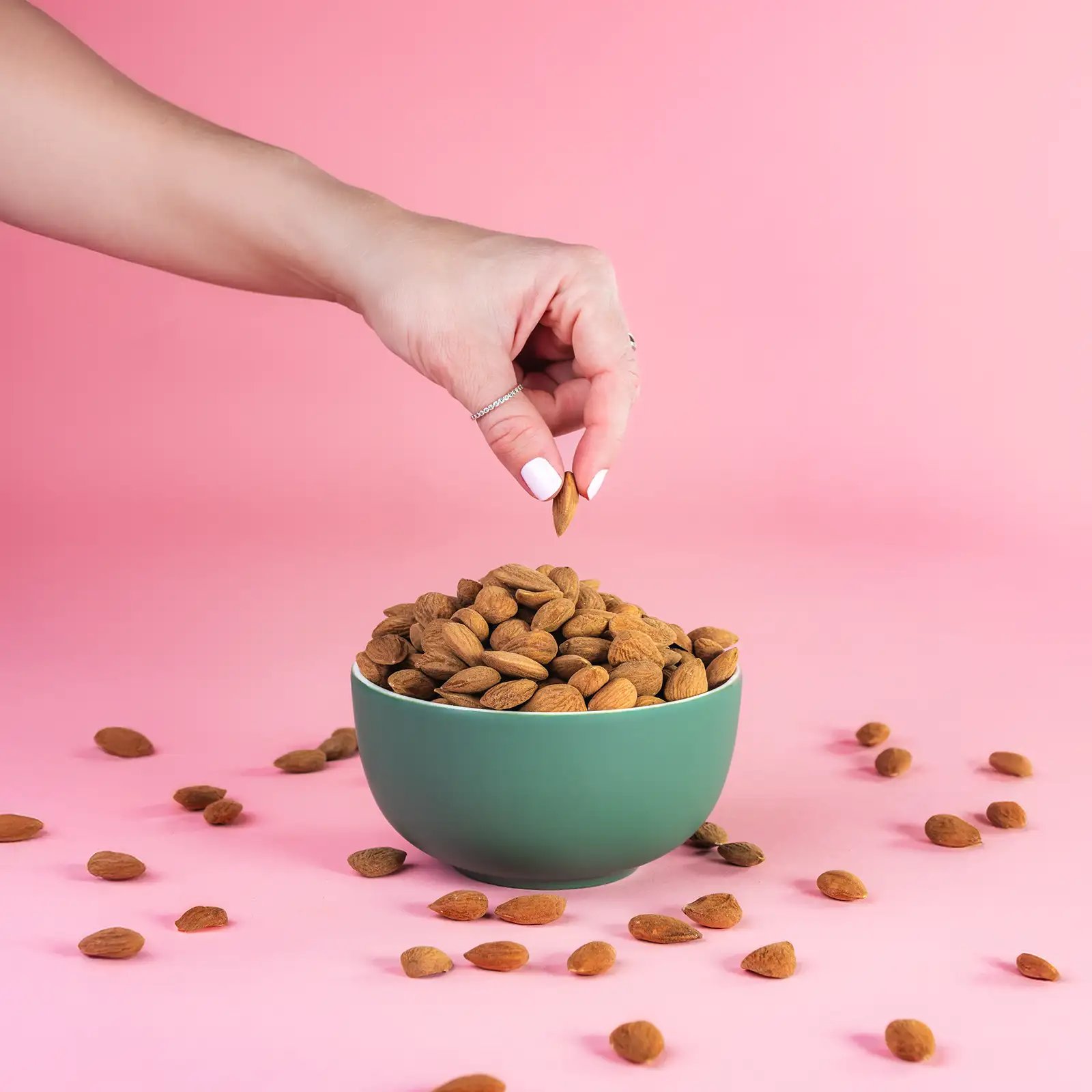 Mandle jádra natural 27-30 MALÉ